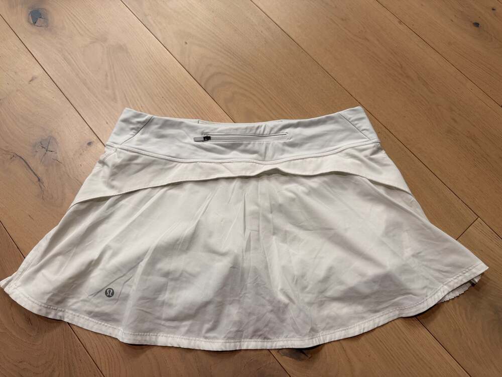 Lululemon Play Off The Pleats Skirt, White, Size 10